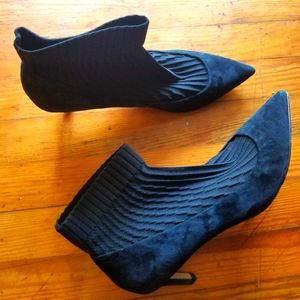 Dolce Vita size 10 sock boot kitten heel